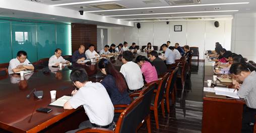 说明: C:\Users\ZWL\Desktop\思想政治理论课教学专题研讨会.jpg